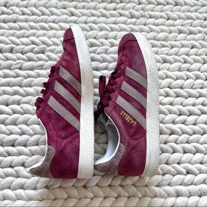 Adidas maroon gazelles with faux fur trim